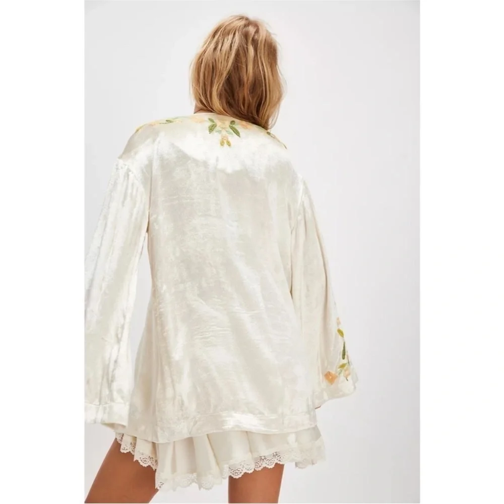 NWT FREE PEOPLE Ember Velvet Tunic with Floral Embroidery in Cream